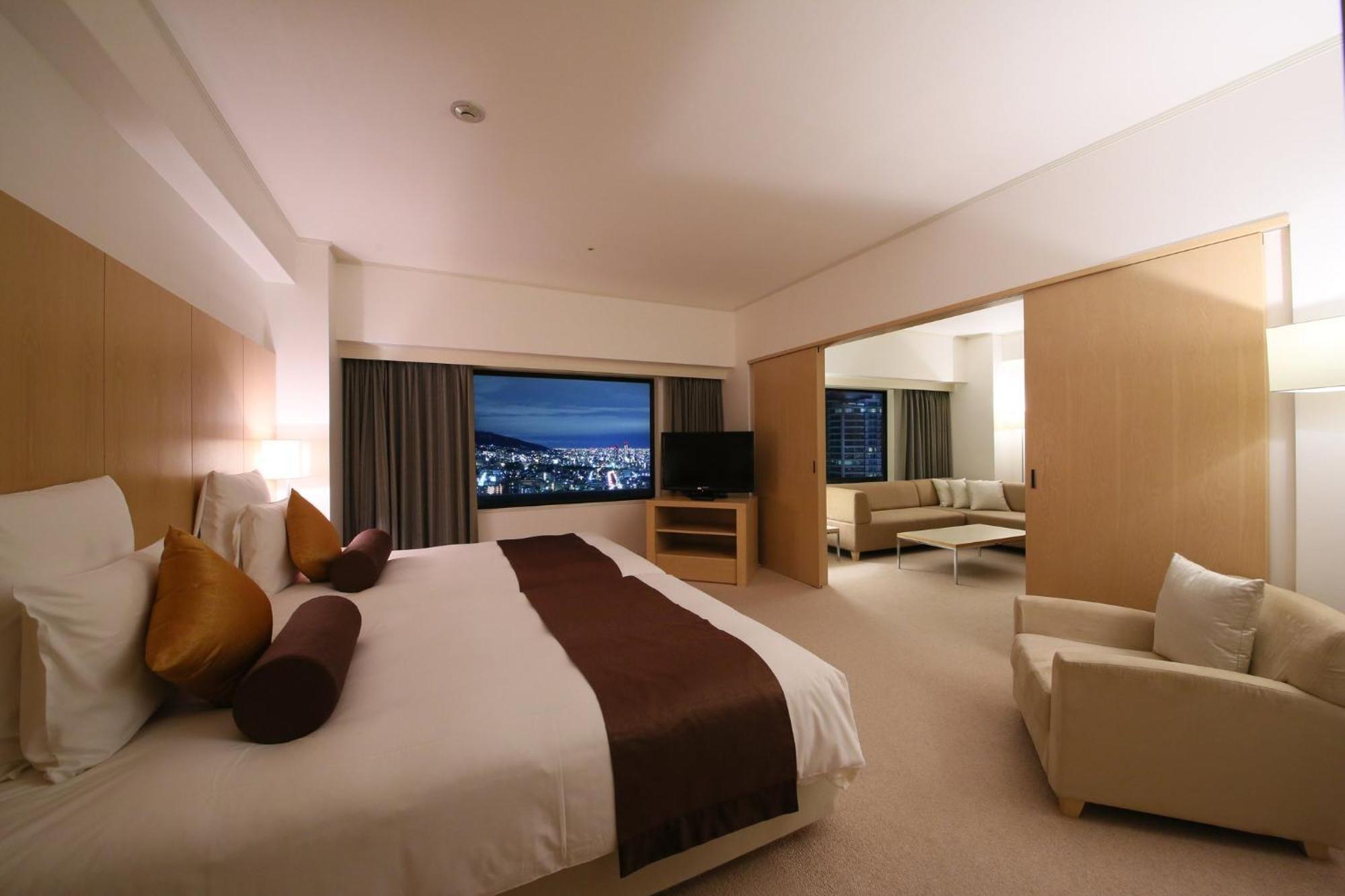 Ana Crowne Plaza Kobe By Ihg Hotel Exterior photo
